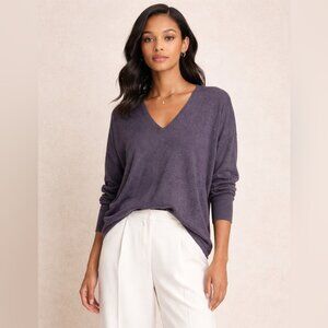 Holt Renfrew Cashmere V Neck Sweater Size L Cozy Minimalist Classic Luxury